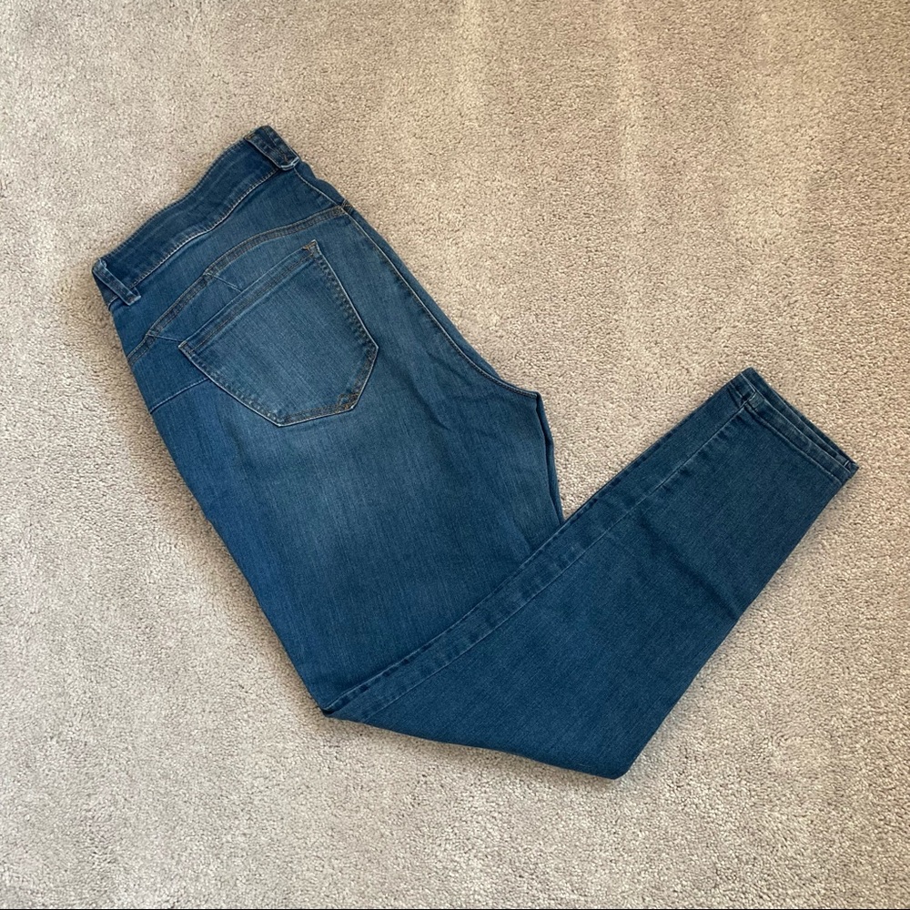 Democracy Skinny Jeans